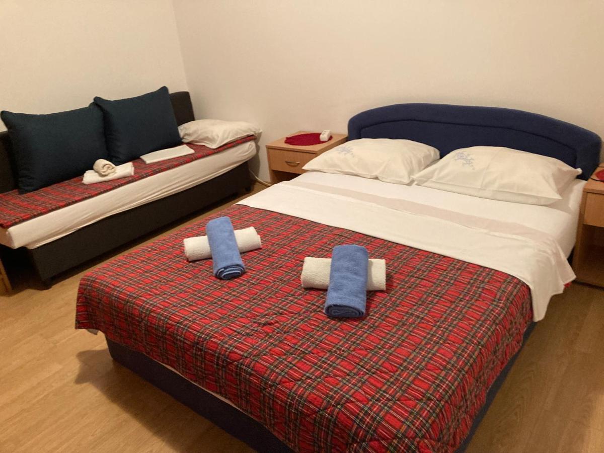 Apartments Hrnjic 우마그 외부 사진